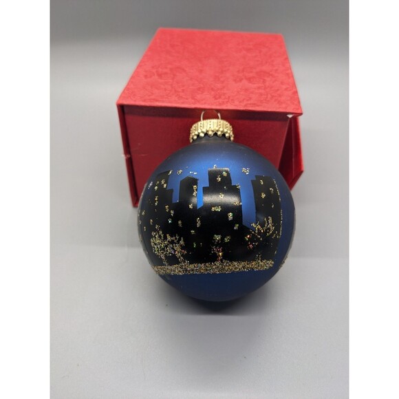 Christmas Ornament Krebs City Skyline Santas Flight Glass Blue Ball Bulb Scene - Picture 5 of 9